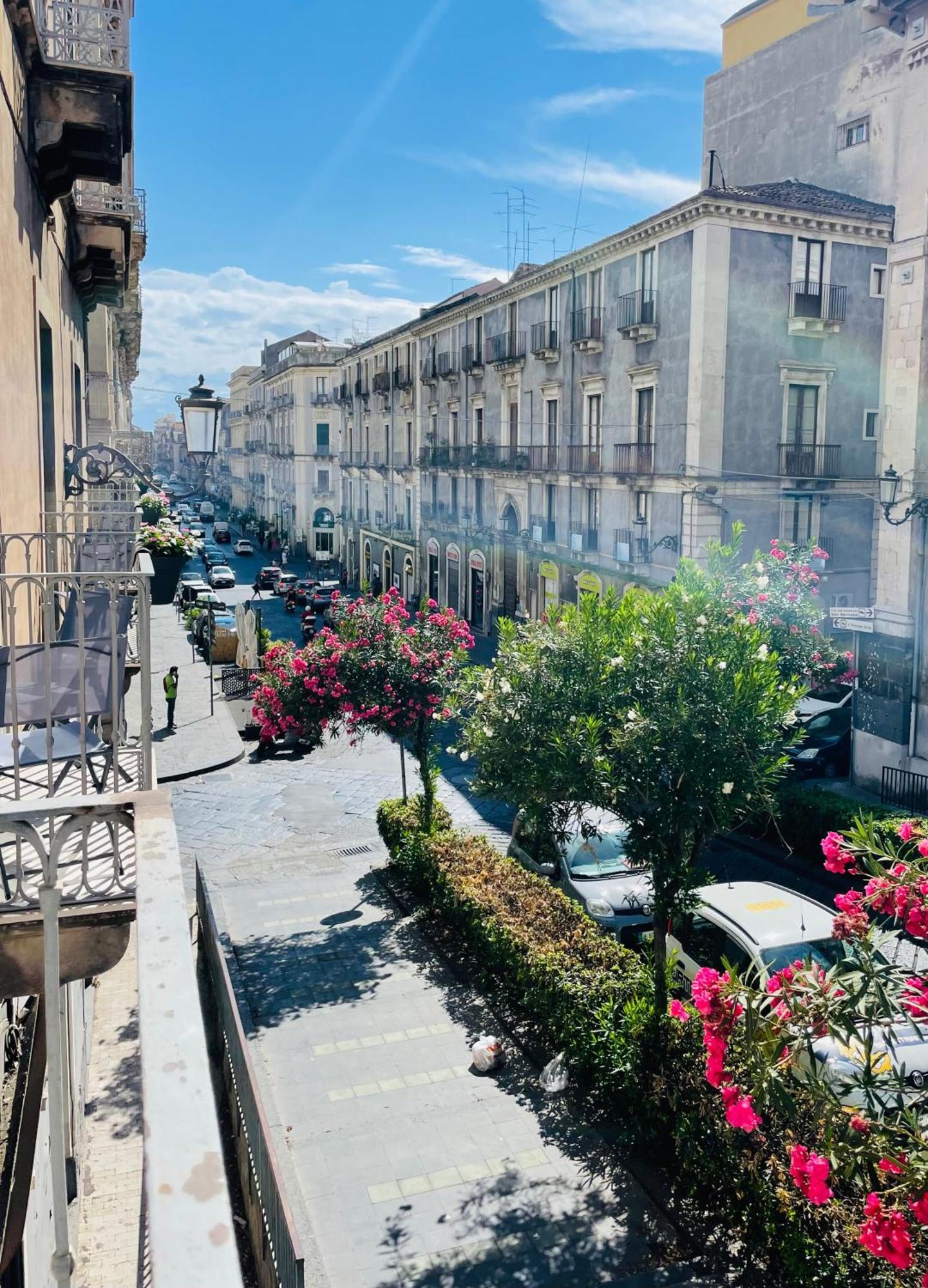 Opera Boutique Bed & Breakfast Catania Ngoại thất bức ảnh